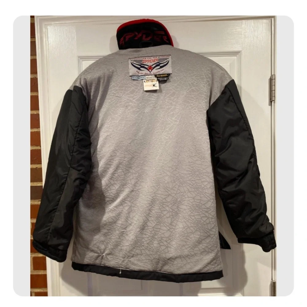 Vintage Spider Dermizax
Jacket Men's size S Black and Red with zip hood - Picture 9 of 17